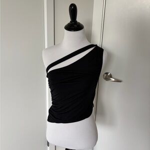 OAK + FORT Black One-Shoulder Crop Top small